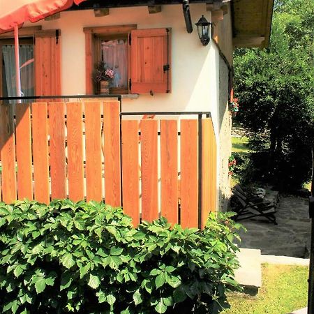 Casa Bucaneve & Ciclamino Gravedona Ngoại thất bức ảnh